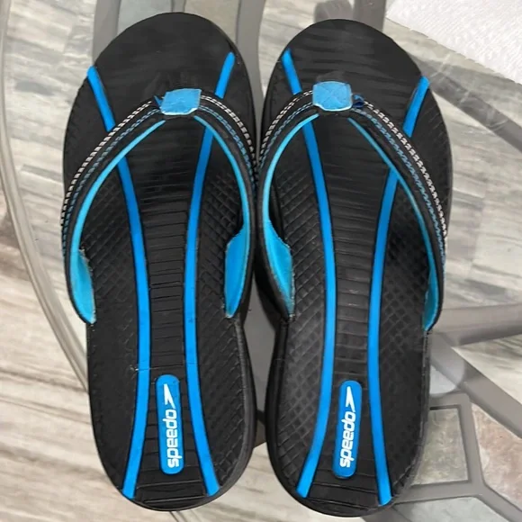 🩴SPEEDO FLIP FLOPS FOR WOMEN SIZE 8 CUSHIONED FOOT BED BLACK & BLUE GREAT COND. - Picture 4 of 9